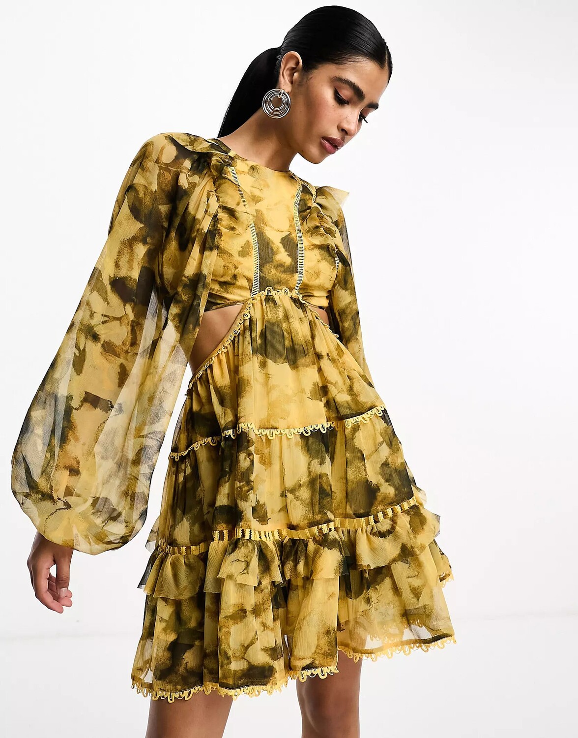 Платье мини Asos Design Lace Insert High Neck In Grunge Floral Print, желтый/черный
Платье мини Asos Design Lace Insert High Neck In Grunge Floral Print, желтый/черный