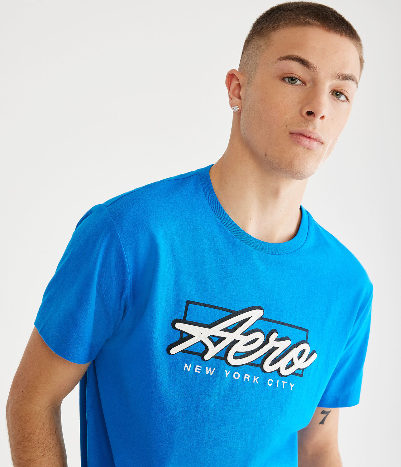 Футболка с графическим рисунком и аппликацией логотипа Aero Script Aeropostale, синий
Футболка с графическим рисунком и аппликацией логотипа Aero Script Aeropostale, синий