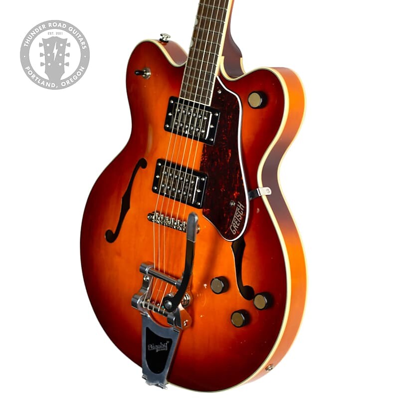 Электрогитара Gretsch G2622T Streamliner Center Block Double Cut w/Bigsby Abbey Ale
Электрогитара Gretsch G2622T Streamliner Center Block Double Cut w/Bigsby Abbey Ale