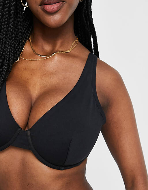 Черный разглаживающий бюстгальтер на косточках из смеси полиамида ASOS DESIGN Fuller Bust Marina
Черный разглаживающий бюстгальтер на косточках из смеси полиамида ASOS DESIGN Fuller Bust Marina