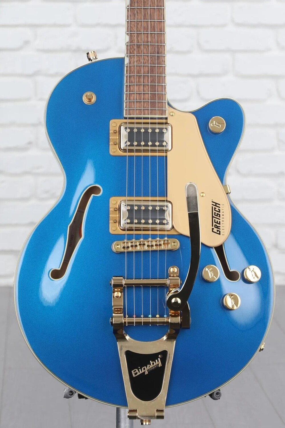 Электроматический центральный блок Gretsch G5655TG младший — лазурный металлик
Электроматический центральный блок Gretsch G5655TG младший — лазурный металлик
