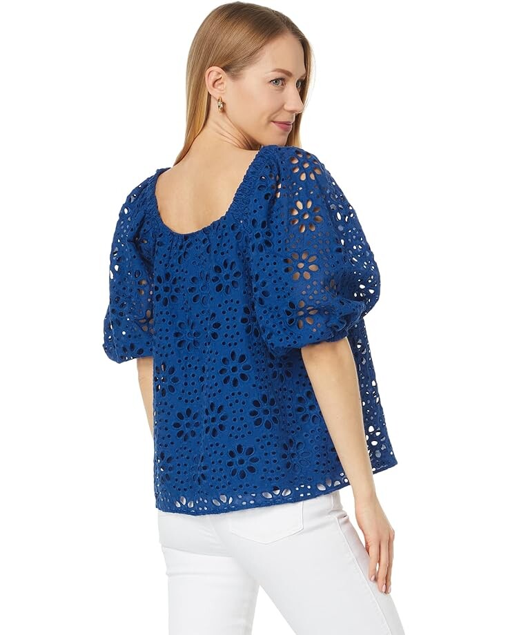 Топ Lilly Pulitzer Kerrigan Elbow Sleeve Eyelet Top, цвет Oyster Bay Navy Funflower Eyelet
Топ Lilly Pulitzer Kerrigan Elbow Sleeve Eyelet Top, цвет Oyster Bay Navy Funflower Eyelet