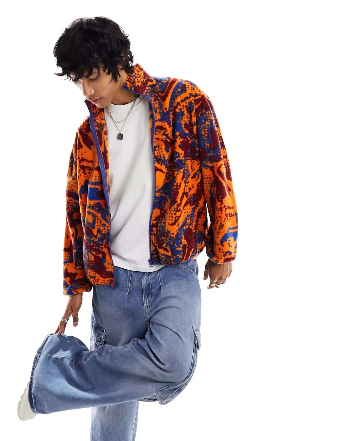 Оверсайз-спортивная куртка на молнии ASOS из флиса с красно-синим мраморным принтом по всей поверхности, Красный
Оверсайз-спортивная куртка на молнии ASOS из флиса с красно-синим мраморным принтом по всей поверхности, Красный