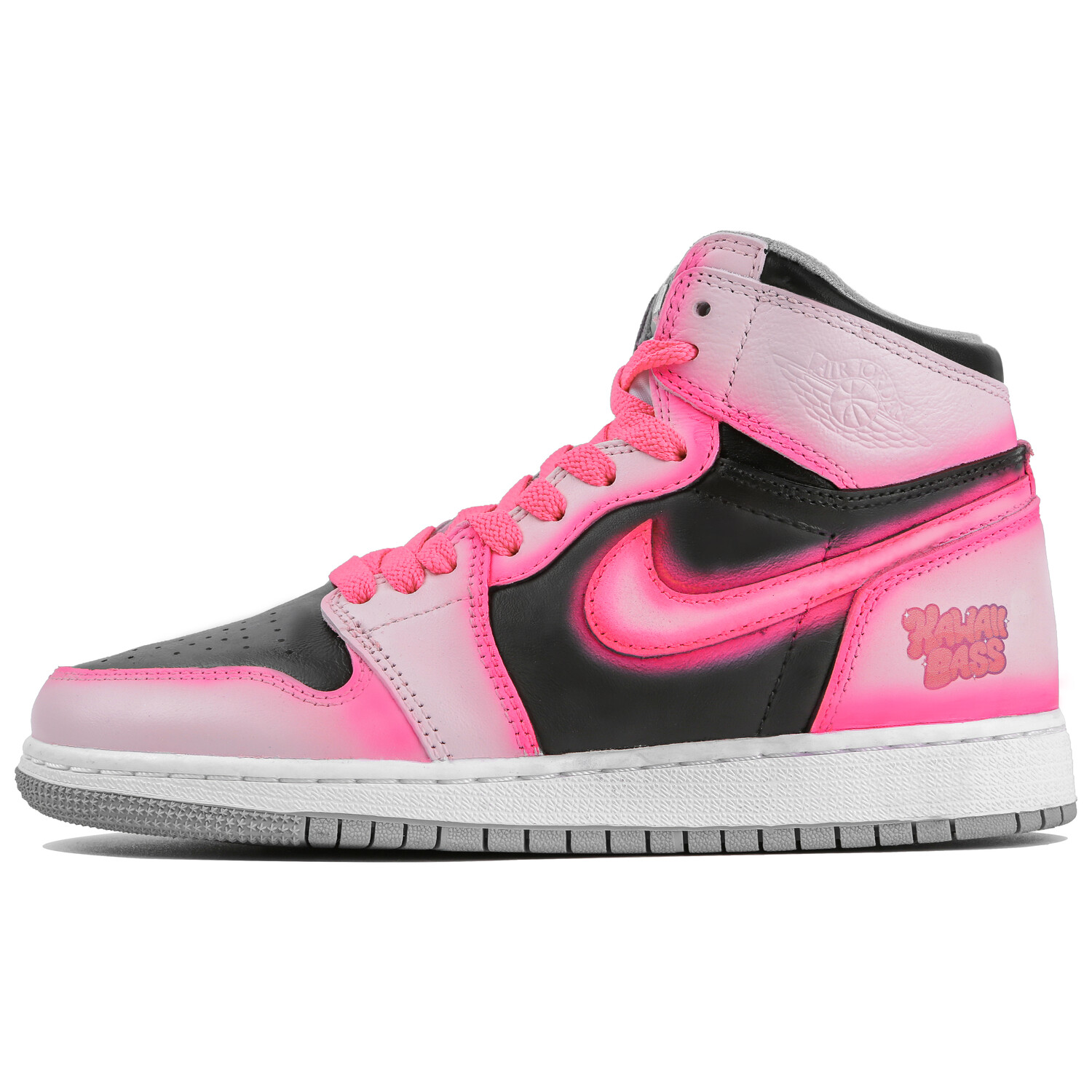 Кроссовки Air JORDAN 1 Vintage Basketball Women's High-Top, черный/розовый/серый
Кроссовки Air JORDAN 1 Vintage Basketball Women's High-Top, черный/розовый/серый