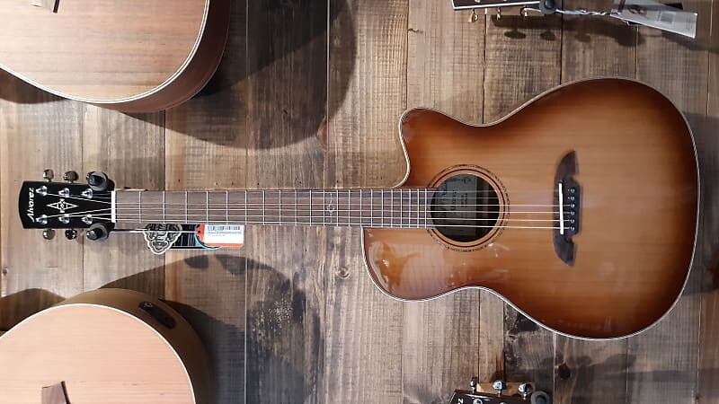 Акустическая гитара Alvarez AFA95CESHB Artist Elite Folk/OM Acoustic Electric Shadowburst 
Акустическая гитара Alvarez AFA95CESHB Artist Elite Folk/OM Acoustic Electric Shadowburst