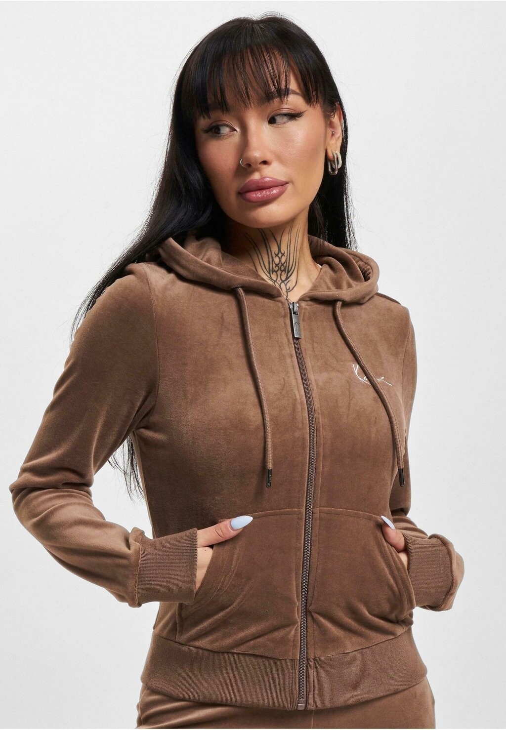 Толстовка на молнии KW234-033-1 KK CHEST SIGNATURE TIGHT FULL ZIP Karl Kani, темно-серый
Толстовка на молнии KW234-033-1 KK CHEST SIGNATURE TIGHT FULL ZIP Karl Kani, темно-серый