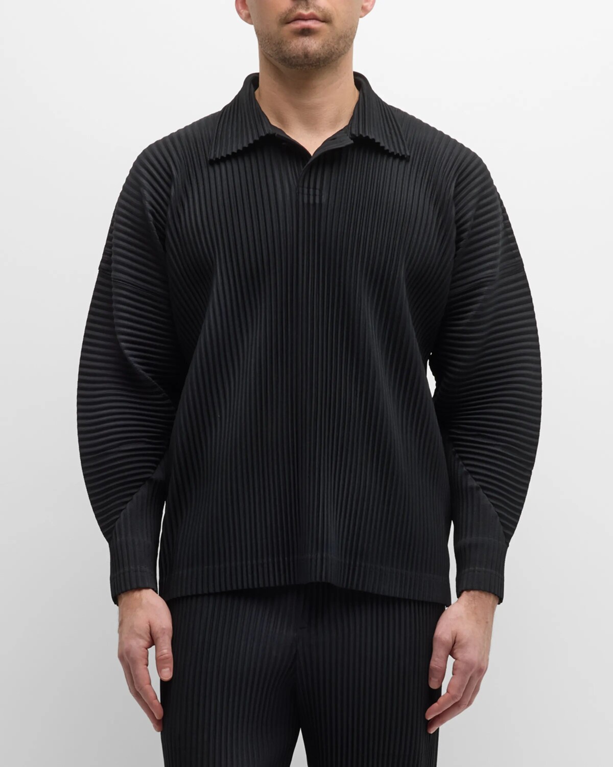 Мужская однотонная рубашка-поло со складками Homme Plisse Issey Miyake, цвет Black
Мужская однотонная рубашка-поло со складками Homme Plisse Issey Miyake, цвет Black