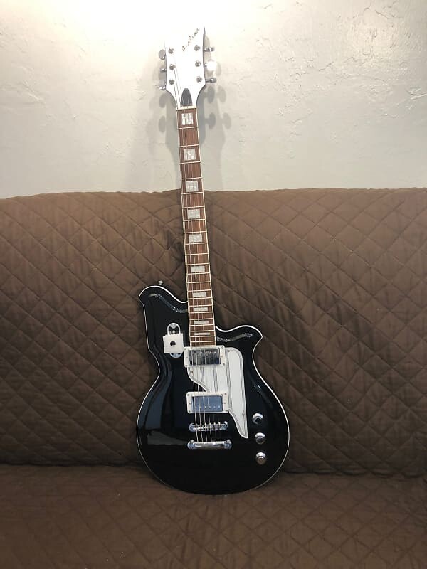 Электрогитара Airline Map Tone Chambered Mahogany Body Bolt-on Bound Maple Neck 6-String Baritone Electric Guitar
Электрогитара Airline Map Tone Chambered Mahogany Body Bolt-on Bound Maple Neck 6-String Baritone Electric Guitar
