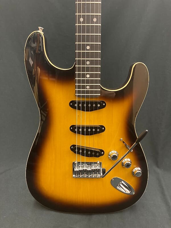 Fender Special Aerodyne Stratocaster - Шоколадный взрыв Aerodyne Special Stratocaster
Fender Special Aerodyne Stratocaster - Шоколадный взрыв Aerodyne Special Stratocaster