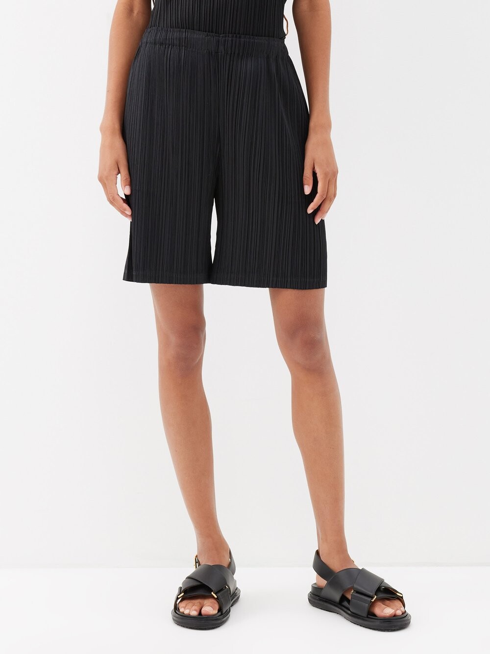 Шорты thicker bottoms 1 с техническими складками Pleats Please Issey Miyake, черный
Шорты thicker bottoms 1 с техническими складками Pleats Please Issey Miyake, черный