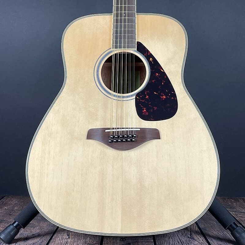 Yamaha FG820 12-струнная акустическая, натуральная Yamaha FG820 12-String -
Yamaha FG820 12-струнная акустическая, натуральная Yamaha FG820 12-String -
