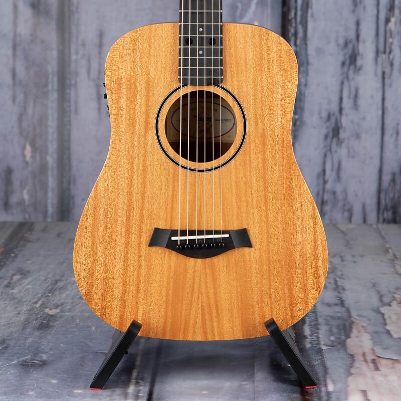 Taylor BT2e Baby Mahogany Taylor акустический/электрический, натуральный Taylor BT2e Baby Taylor /Electric, Natural
Taylor BT2e Baby Mahogany Taylor акустический/электрический, натуральный Taylor BT2e Baby Taylor /Electric, Natural