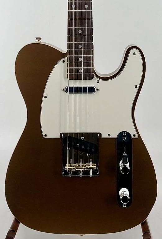 Fender JV Modified 60s Custom Telecaster Палисандр Накладка на гриф Firemist Gold Серийный номер: JV004898 JV Modified '60s Custom Telecaster
Fender JV Modified 60s Custom Telecaster Палисандр Накладка на гриф Firemist Gold Серийный номер: JV004898 JV Modified '60s Custom Telecaster