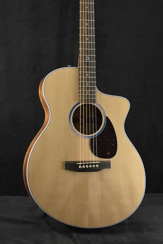 Акустическая электрогитара Martin SC-13E Road Series, натуральный цвет SC-13E Road Series Acoustic Electric Guitar Natural
Акустическая электрогитара Martin SC-13E Road Series, натуральный цвет SC-13E Road Series Acoustic Electric Guitar Natural