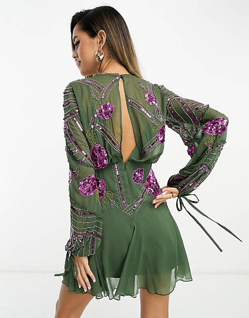 Зеленое платье мини с длинными рукавами и кружевными вставками и годе ASOS DESIGN
Зеленое платье мини с длинными рукавами и кружевными вставками и годе ASOS DESIGN
