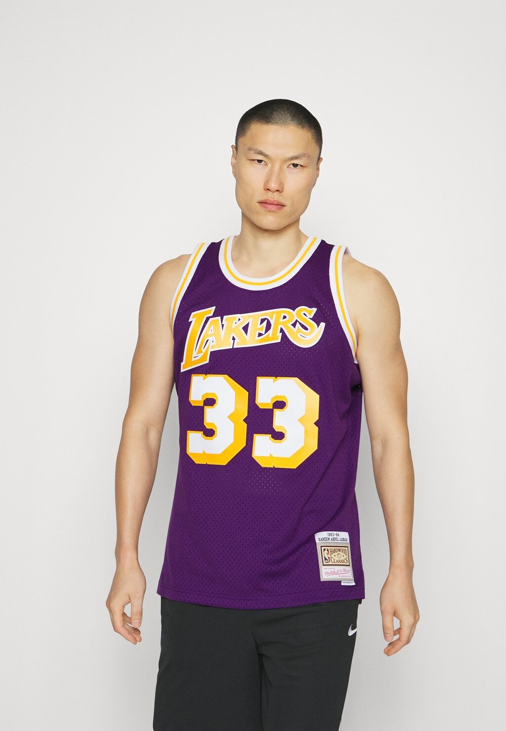 Команда Swingman Los Angeles Lakers 83 Карим Абдул-Джаббар Mitchell & Ness, фиолетовый
Команда Swingman Los Angeles Lakers 83 Карим Абдул-Джаббар Mitchell & Ness, фиолетовый
