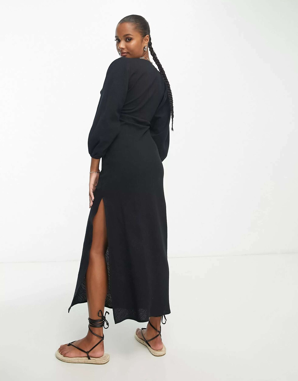 Черное платье макси с естественной складкой и шнуровкой ASOS DESIGN Petite, Черный
Черное платье макси с естественной складкой и шнуровкой ASOS DESIGN Petite, Черный