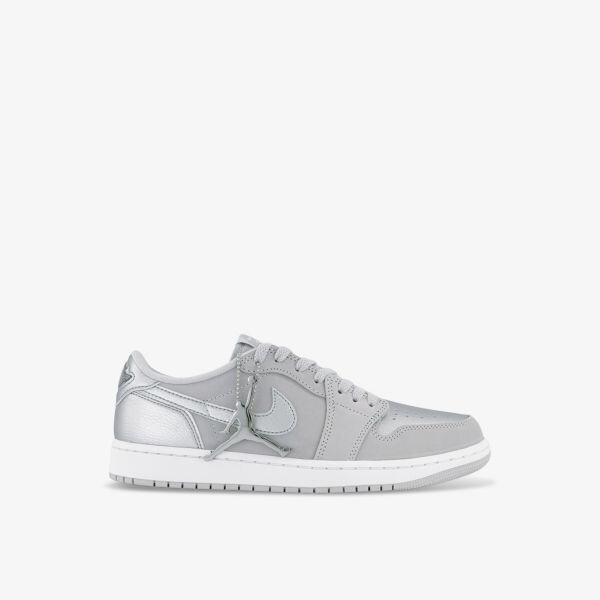 Кроссовки Air Jordan 1 Low с кожаными вставками и низким верхом Jordan, серебряный
Кроссовки Air Jordan 1 Low с кожаными вставками и низким верхом Jordan, серебряный