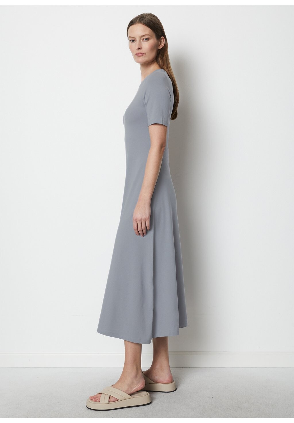 Платье макси Marc O'Polo Jerseykleid Aus Ocs Blended Tencel™ Modal Marc O'Polo, нордическое море
Платье макси Marc O'Polo Jerseykleid Aus Ocs Blended Tencel™ Modal Marc O'Polo, нордическое море