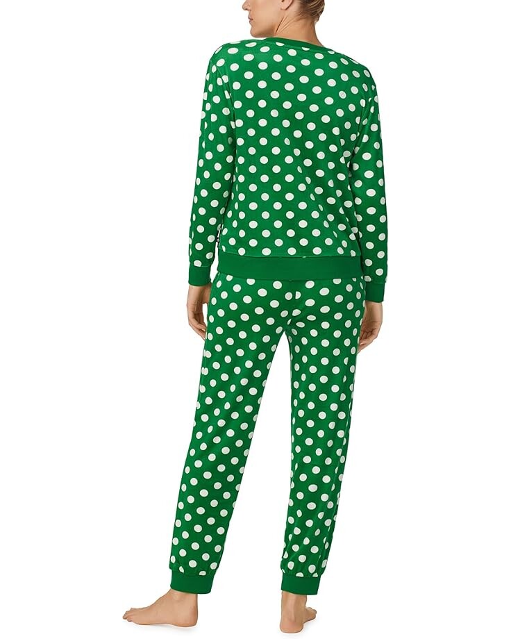 Пижамный комплект Kate Spade New York Stretch Velour Long Sleeve Joggers Set, цвет Pine Green Dot
Пижамный комплект Kate Spade New York Stretch Velour Long Sleeve Joggers Set, цвет Pine Green Dot