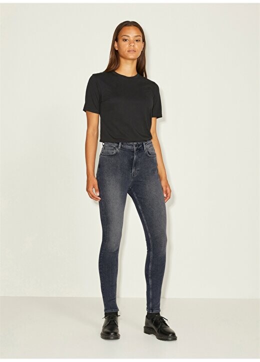 Черные женские джинсовые брюки скинни JXVIENNA SKINNY HW CS1004 NOOS JJXX, черный
Черные женские джинсовые брюки скинни JXVIENNA SKINNY HW CS1004 NOOS JJXX, черный