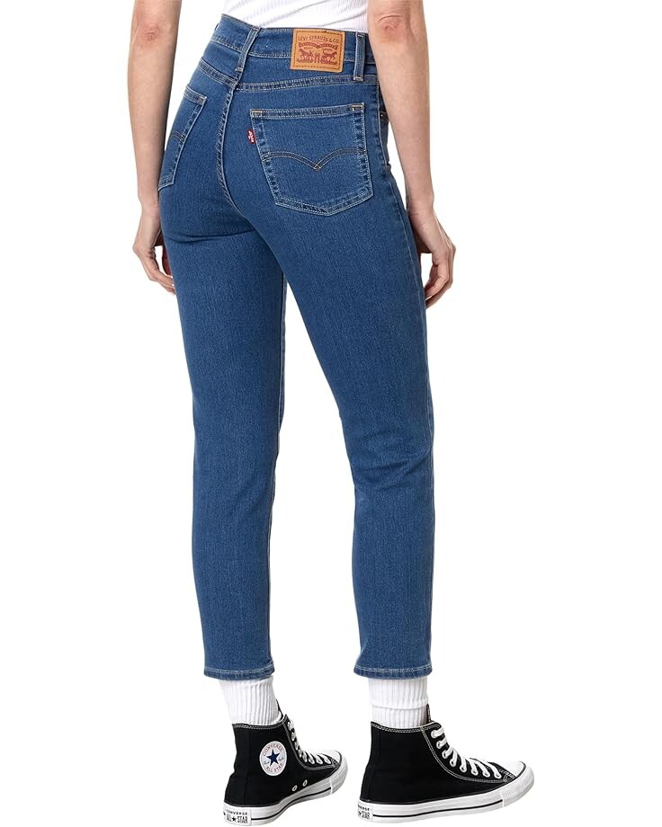 Джинсы Levi's Womens 724 High-Rise Straight Crop, цвет Everyone's A Winner
Джинсы Levi's Womens 724 High-Rise Straight Crop, цвет Everyone's A Winner