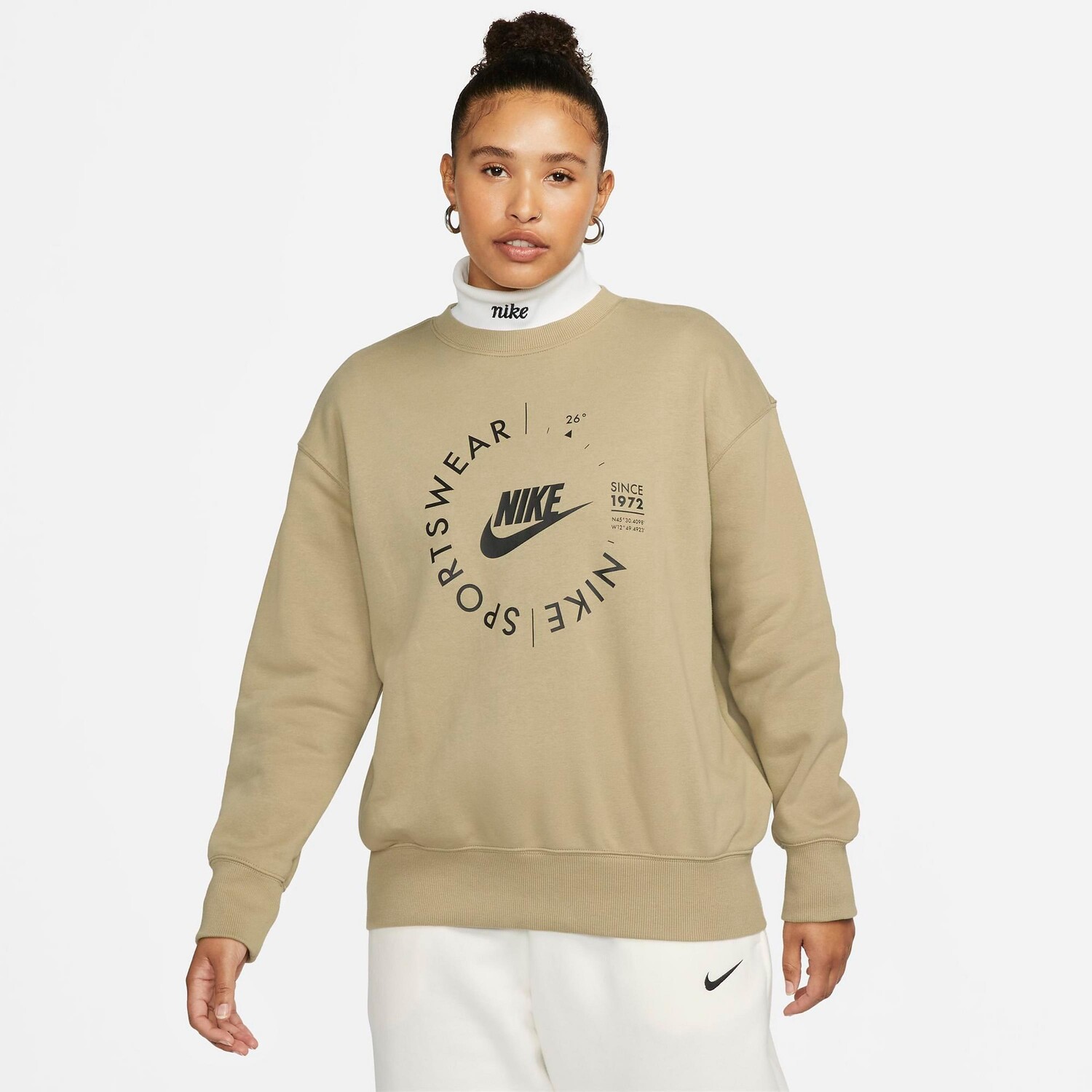 Женский свободный свитшот с круглым вырезом из флиса Nike Sportswear Phoenix, коричневый
Женский свободный свитшот с круглым вырезом из флиса Nike Sportswear Phoenix, коричневый