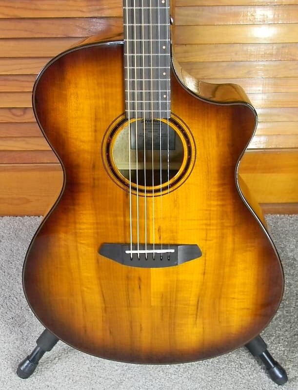 2022 Breedlove Persuit Exotic S Concerto Tiger's Eye CE Myrtlewood Bundle Brand New W/Deluxe Gig Bag
2022 Breedlove Persuit Exotic S Concerto Tiger's Eye CE Myrtlewood Bundle Brand New W/Deluxe Gig Bag