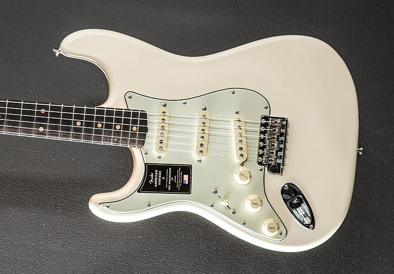 American Vintage II Stratocaster 1961, левая рука, олимпийский белый Fender American II Stratocaster Left Hand -
American Vintage II Stratocaster 1961, левая рука, олимпийский белый Fender American II Stratocaster Left Hand -