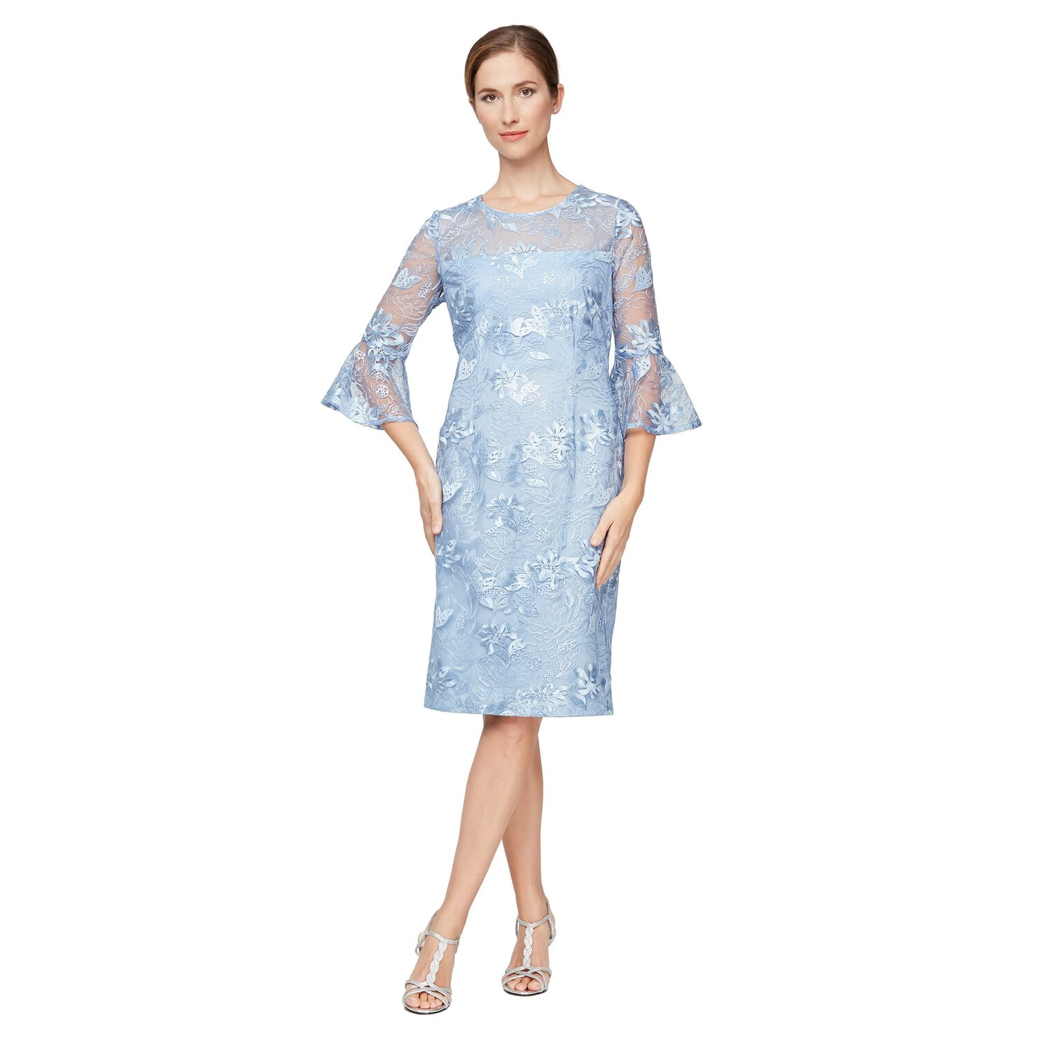 Платье Alex Evenings, Short Embroidered Sheath Dress with Illusion Neckline and 3/4 Bell Sleeves
Платье Alex Evenings, Short Embroidered Sheath Dress with Illusion Neckline and 3/4 Bell Sleeves