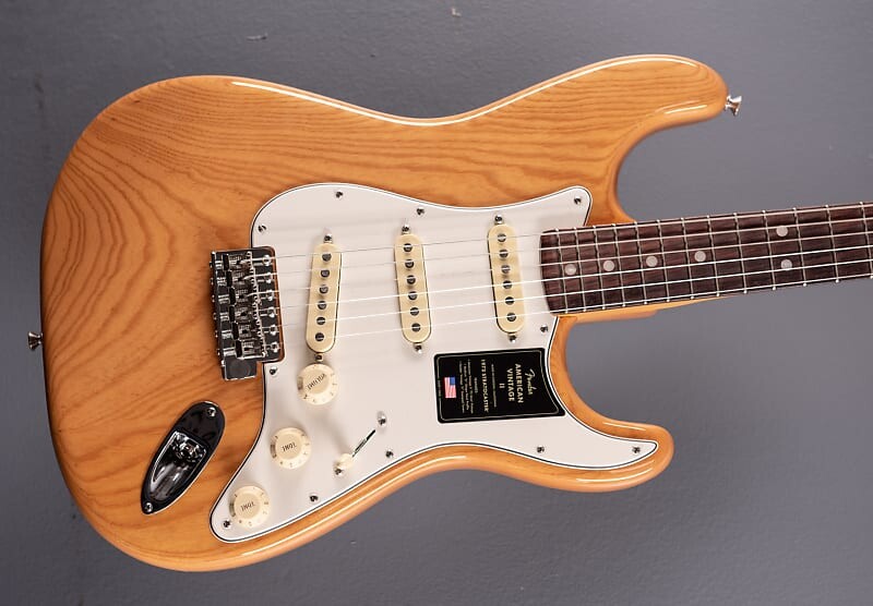 American Vintage II Stratocaster 1973 — Aged Natural с кленом Fender American II Stratocaster - w/Maple
American Vintage II Stratocaster 1973 — Aged Natural с кленом Fender American II Stratocaster - w/Maple