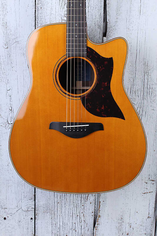 Yamaha A3R ARE Dreadnought Cutaway Цельнолитая акустическая электрогитара с чехлом для переноски
Yamaha A3R ARE Dreadnought Cutaway Цельнолитая акустическая электрогитара с чехлом для переноски