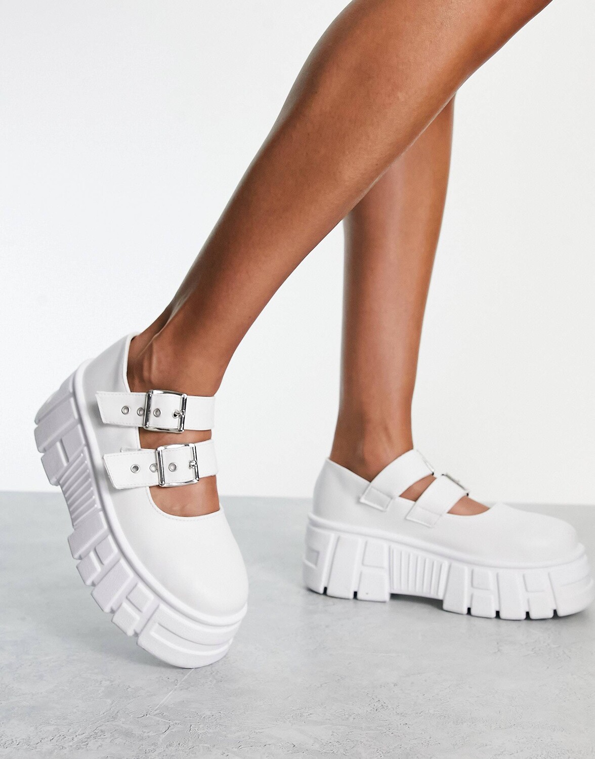 Белые влажные массивные туфли на плоской подошве mary jane ASOS DESIGN Marnie Marnie
Белые влажные массивные туфли на плоской подошве mary jane ASOS DESIGN Marnie Marnie