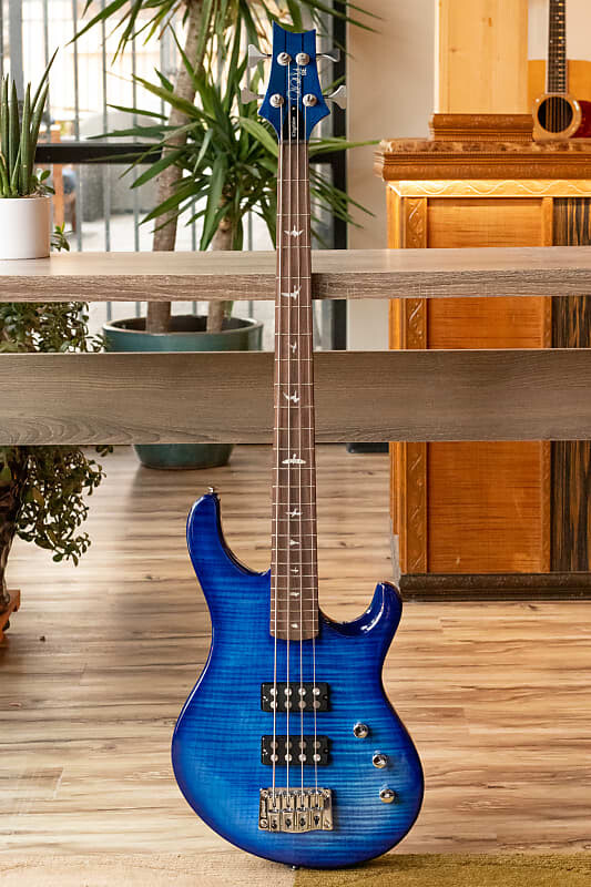 PRS SE KingFisher Faded Blue Wraparound Burst с чехлом для переноски SE Kingfisher Bass
PRS SE KingFisher Faded Blue Wraparound Burst с чехлом для переноски SE Kingfisher Bass