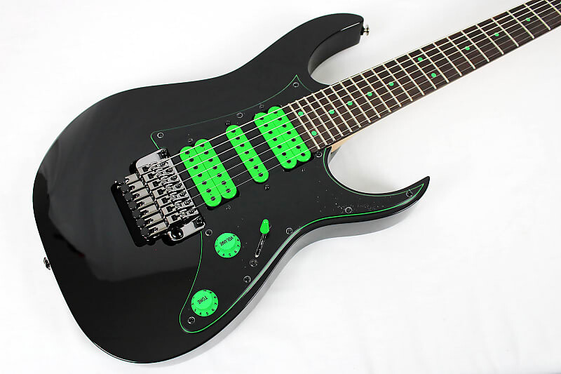 Электрогитара Ibanez Steve Vai Signature Premium UV70P 7-string Guitar 2023 - Black
Электрогитара Ibanez Steve Vai Signature Premium UV70P 7-string Guitar 2023 - Black