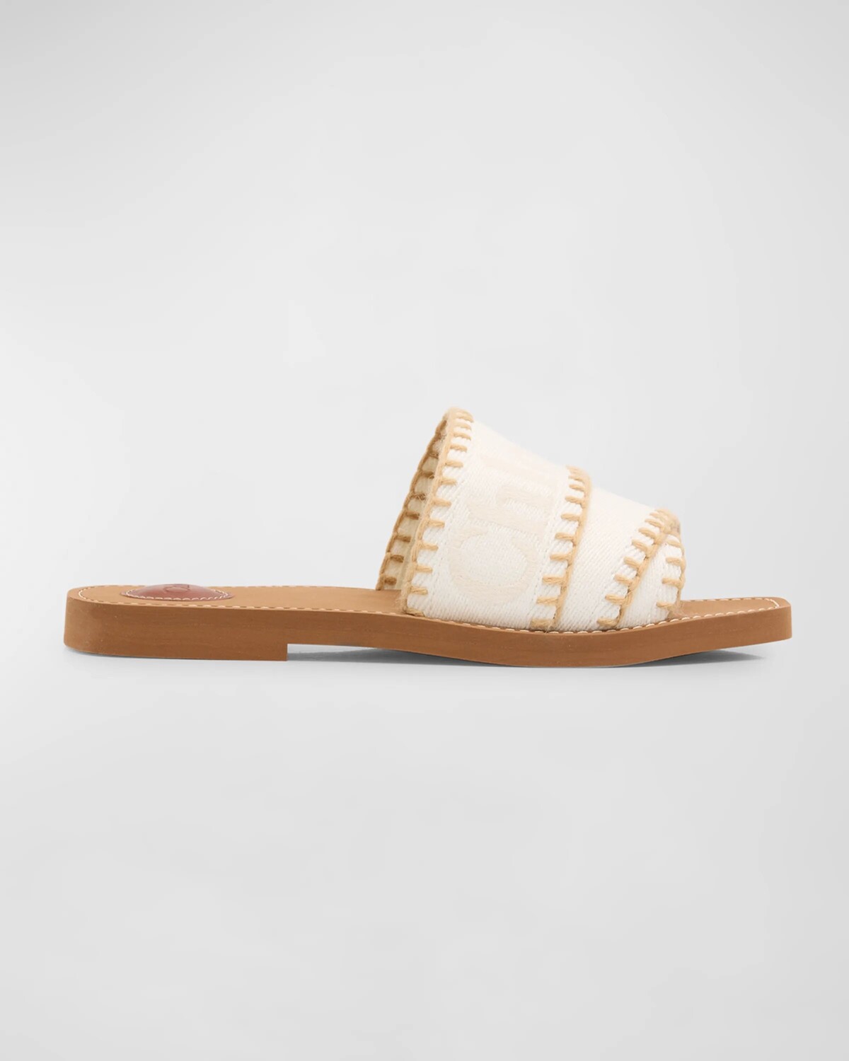 Сандалии Woody Linen с логотипом из коллаборации с High Summer Chloé, цвет Ecru-Sand
Сандалии Woody Linen с логотипом из коллаборации с High Summer Chloé, цвет Ecru-Sand