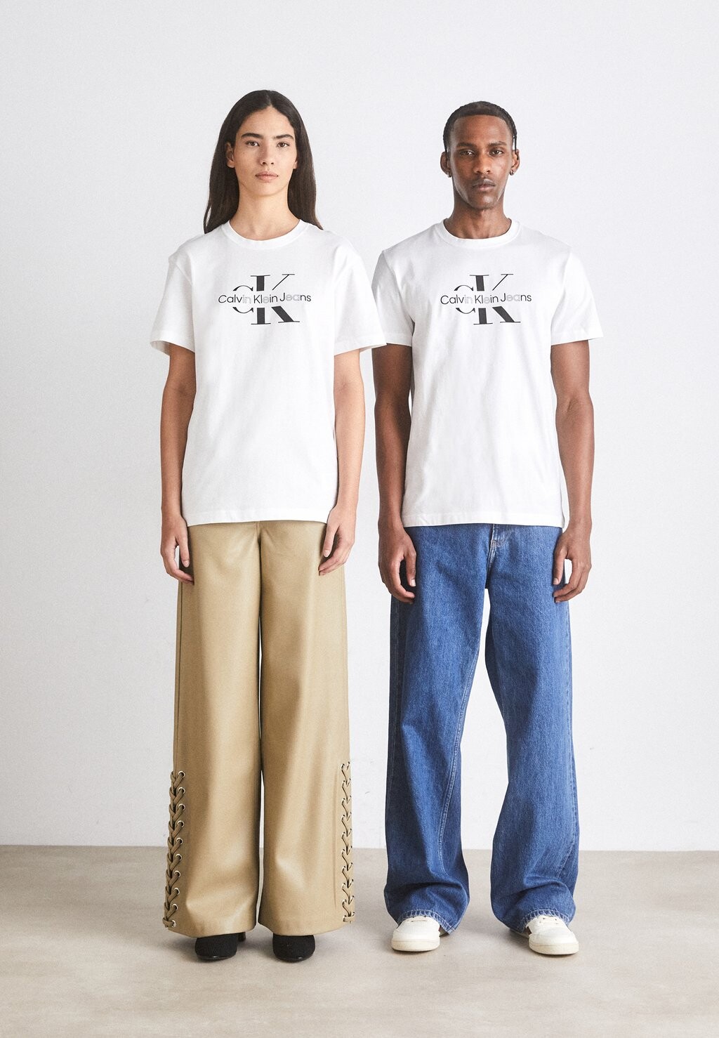 Футболка с набивным рисунком Disrupted Outline Monologo Tee Unisex Calvin Klein, ярко-белая
Футболка с набивным рисунком Disrupted Outline Monologo Tee Unisex Calvin Klein, ярко-белая