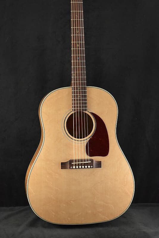 Gibson Custom Shop J-45 Standard Select Koa/Engleman Spruce Antique Natural Custom Shop J-45 Standard Figured Koa Antique Natural
Gibson Custom Shop J-45 Standard Select Koa/Engleman Spruce Antique Natural Custom Shop J-45 Standard Figured Koa Antique Natural