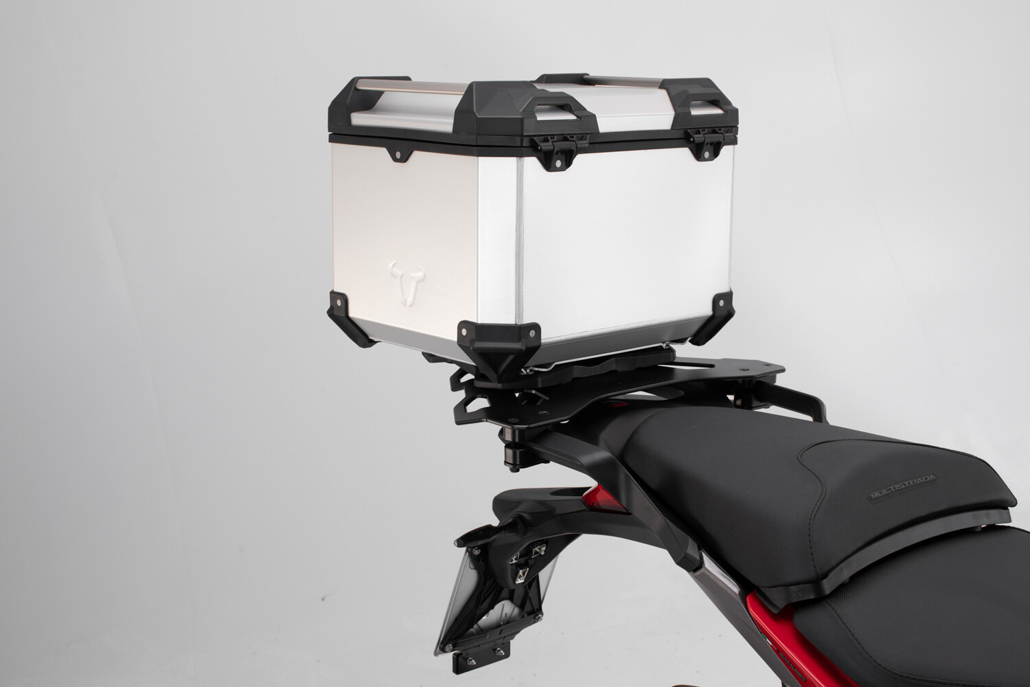 SW-Motech TRAX ADV топ-система корпуса - Серебряный. Ducati Multistrada 1200 Enduro/950/1260.,
SW-Motech TRAX ADV топ-система корпуса - Серебряный. Ducati Multistrada 1200 Enduro/950/1260.,