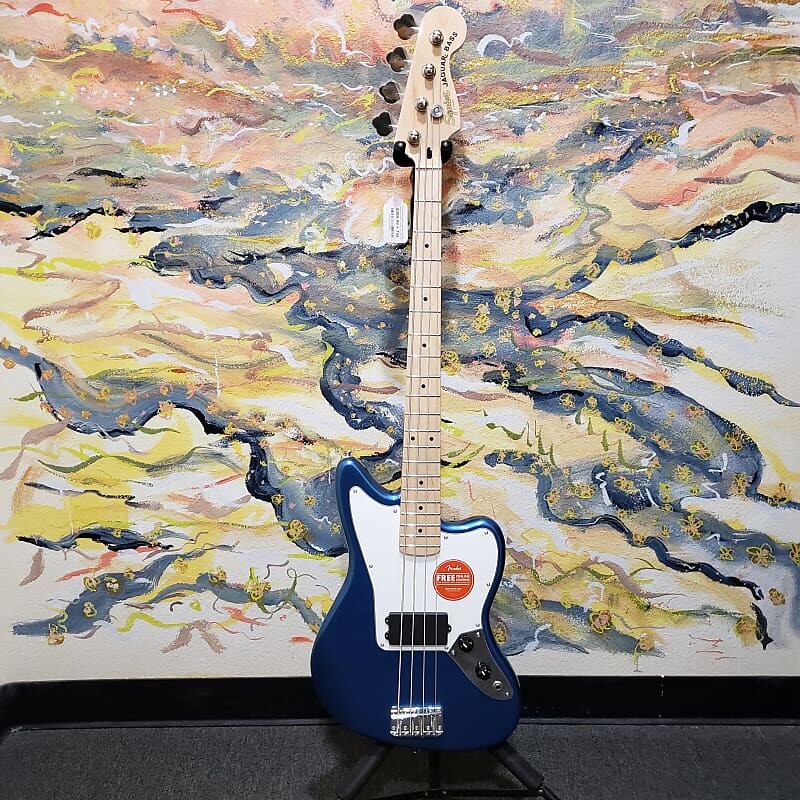 Squier Affinity Series Jaguar Bass H Кленовый гриф Белая накладка Лейк-Плэсид Синий Affinity Series Jaguar Bass H Maple Fingerboard White Pickguard Lake Placid Blue
Squier Affinity Series Jaguar Bass H Кленовый гриф Белая накладка Лейк-Плэсид Синий Affinity Series Jaguar Bass H Maple Fingerboard White Pickguard Lake Placid Blue