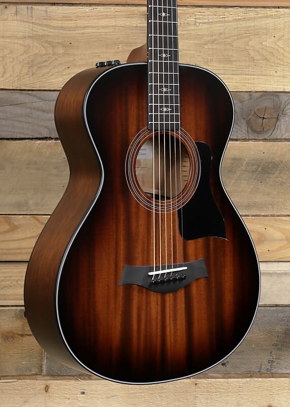 Taylor 322e 12-ладовая акустическая/электрическая гитара Shaded Edge Burst с футляром Taylor 322e 12-Fret /Electric Guitar w/ Case
Taylor 322e 12-ладовая акустическая/электрическая гитара Shaded Edge Burst с футляром Taylor 322e 12-Fret /Electric Guitar w/ Case