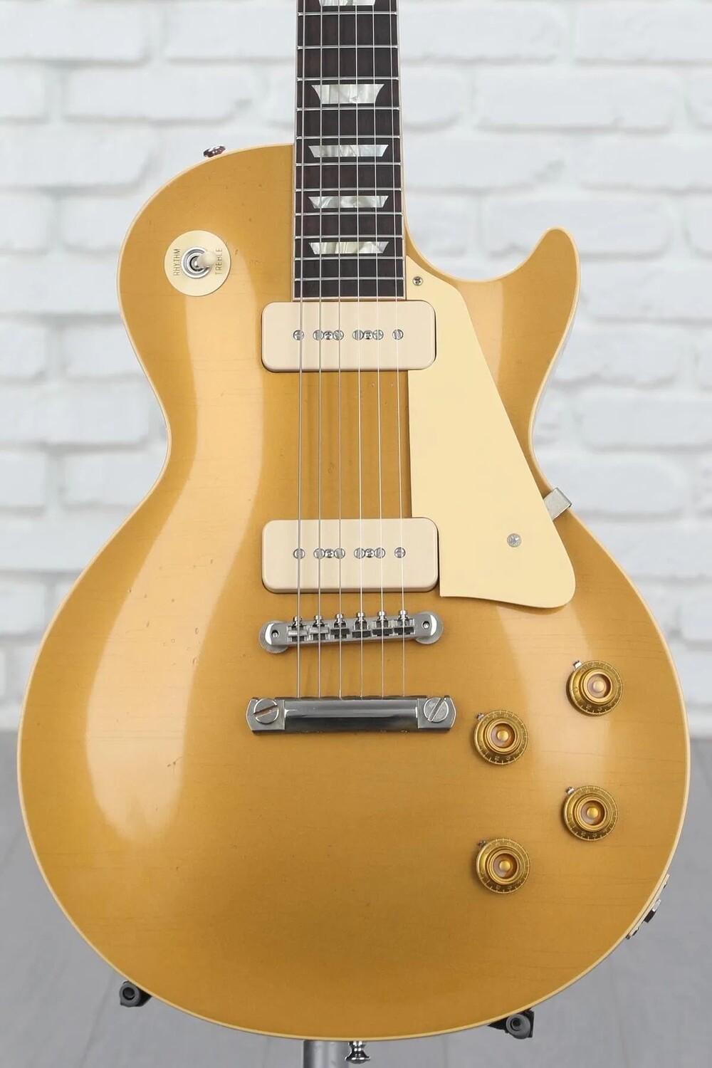 Электрогитара Gibson Custom 1956 Les Paul Goldtop Reissue — Murphy Lab Ultra Light Aged Double Gold
Электрогитара Gibson Custom 1956 Les Paul Goldtop Reissue — Murphy Lab Ultra Light Aged Double Gold