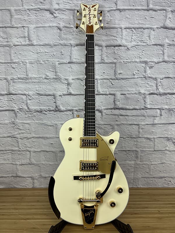 Электрогитара Gretsch G6134T-58 Vintage Select '58 Penguin with Bigsby - Vintage White
Электрогитара Gretsch G6134T-58 Vintage Select '58 Penguin with Bigsby - Vintage White