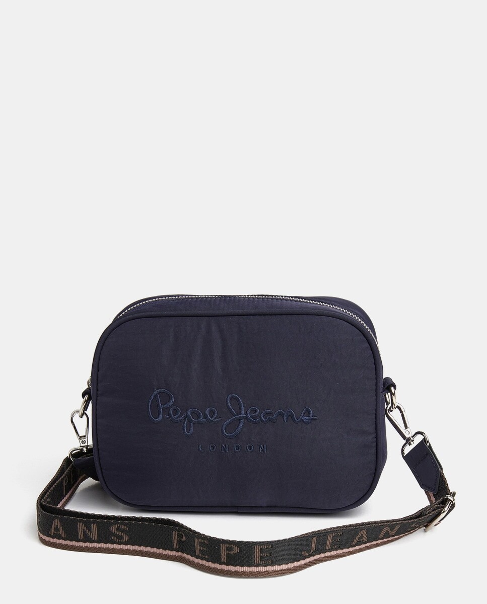 Маленькая темно-синяя нейлоновая сумка через плечо Bassy на молнии Pepe Jeans, темно-синий
Маленькая темно-синяя нейлоновая сумка через плечо Bassy на молнии Pepe Jeans, темно-синий