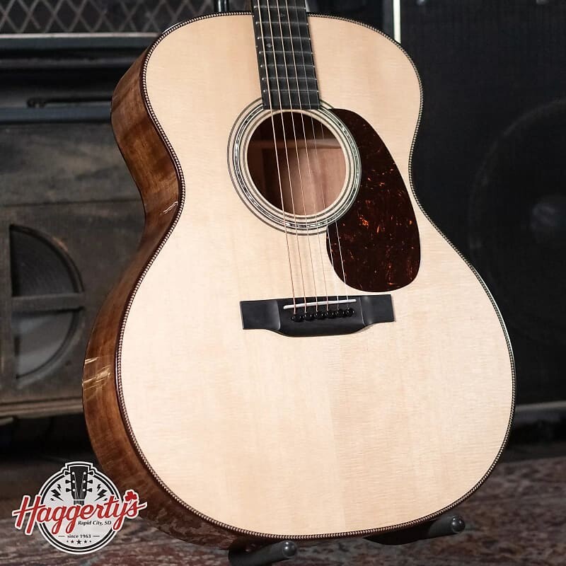 Акустическая гитара Martin Custom Shop Grand Performance Flamed Koa/Sitka Spruce with Molded Hardshell Case
Акустическая гитара Martin Custom Shop Grand Performance Flamed Koa/Sitka Spruce with Molded Hardshell Case