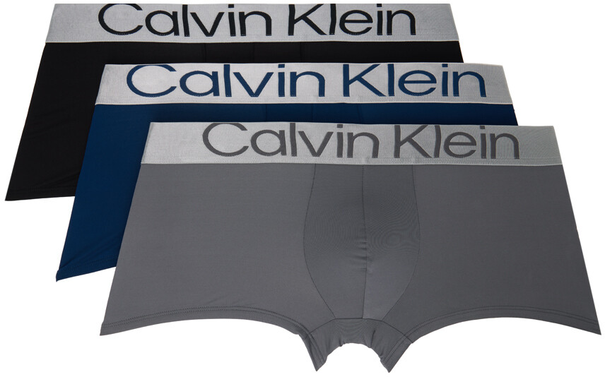 Набор из трех разноцветных боксеров из пересмотренной стали Calvin Klein Underwear
Набор из трех разноцветных боксеров из пересмотренной стали Calvin Klein Underwear