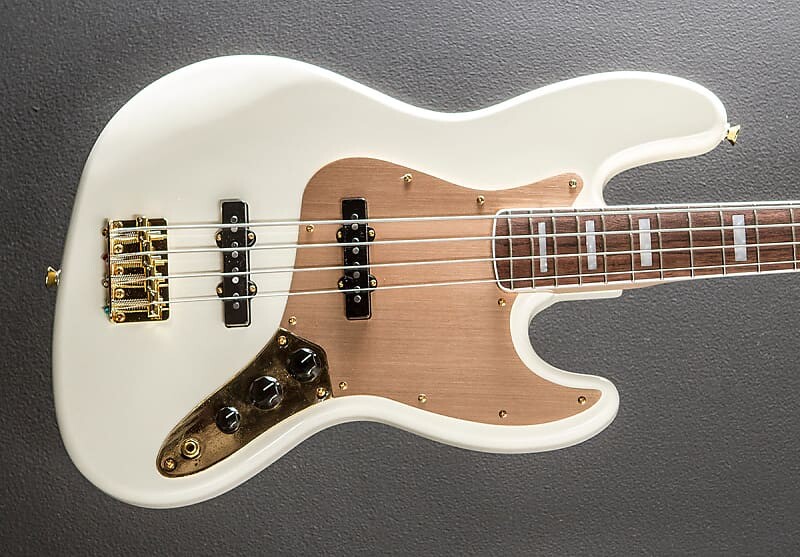 Золотое издание джазовой бас-гитары к 40-летию - олимпийский белый Squier 40th Anniversary Jazz Bass Gold Edition -
Золотое издание джазовой бас-гитары к 40-летию - олимпийский белый Squier 40th Anniversary Jazz Bass Gold Edition -