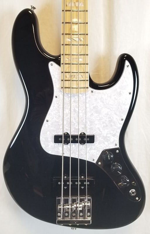 Fender USA Geddy Lee Jazz Bass, серия Artist, кленовый гриф, черный, с жестким футляром, 2022 г. 0197702806
Fender USA Geddy Lee Jazz Bass, серия Artist, кленовый гриф, черный, с жестким футляром, 2022 г. 0197702806