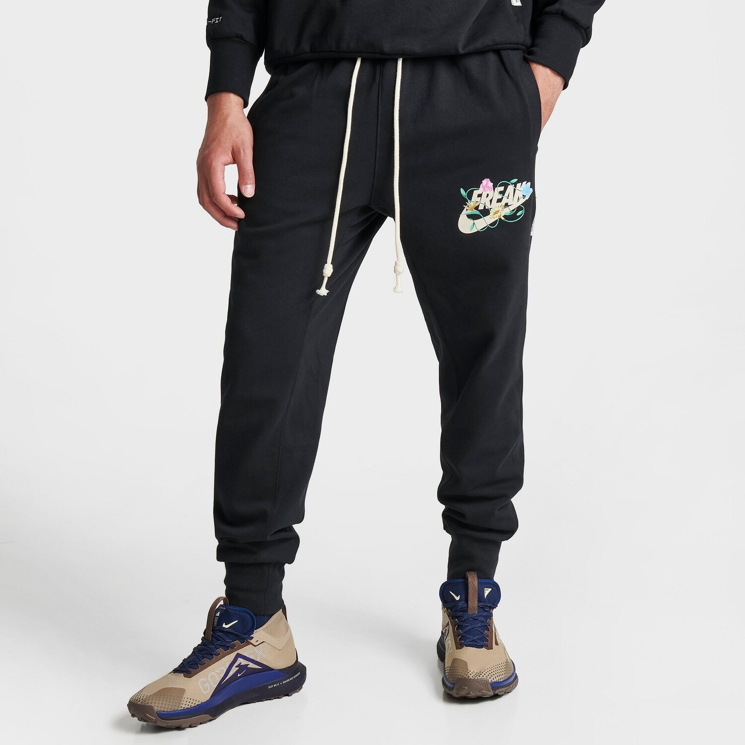 Мужские брюки-джоггеры Nike Giannis Standard Issue Connections Dri-FIT, черный
Мужские брюки-джоггеры Nike Giannis Standard Issue Connections Dri-FIT, черный