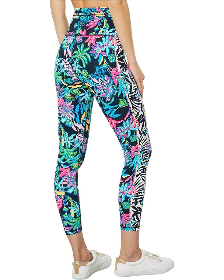 Брюки Lilly Pulitzer Weekender High-Rise Midi Leggings, цвет Onyx Paradise Glow Engineered Luxletic
Брюки Lilly Pulitzer Weekender High-Rise Midi Leggings, цвет Onyx Paradise Glow Engineered Luxletic